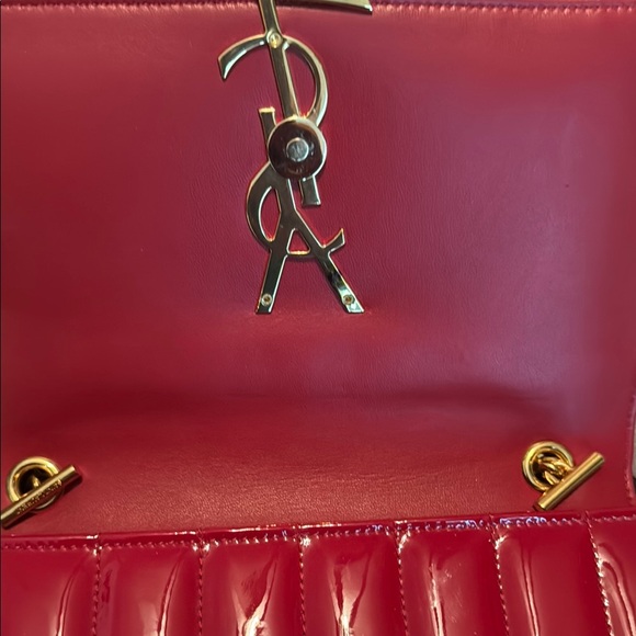 Yves Saint Laurent Glossy Red Crossbody Bag with Gold Chain - Picture 6 of 12